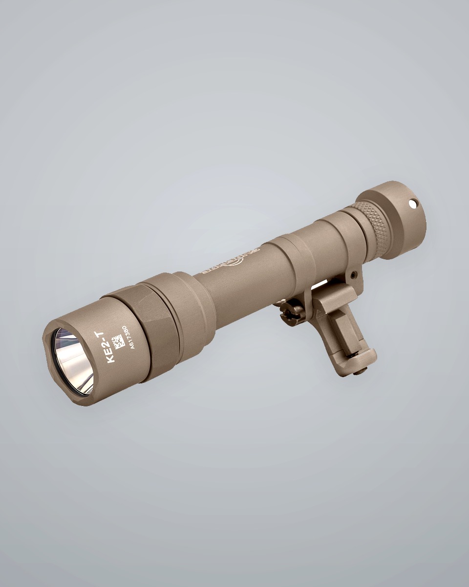 SureFire M640 SCOUT SWVL LGHT TAN 700LM